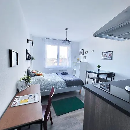 La Mascotte Apartment *